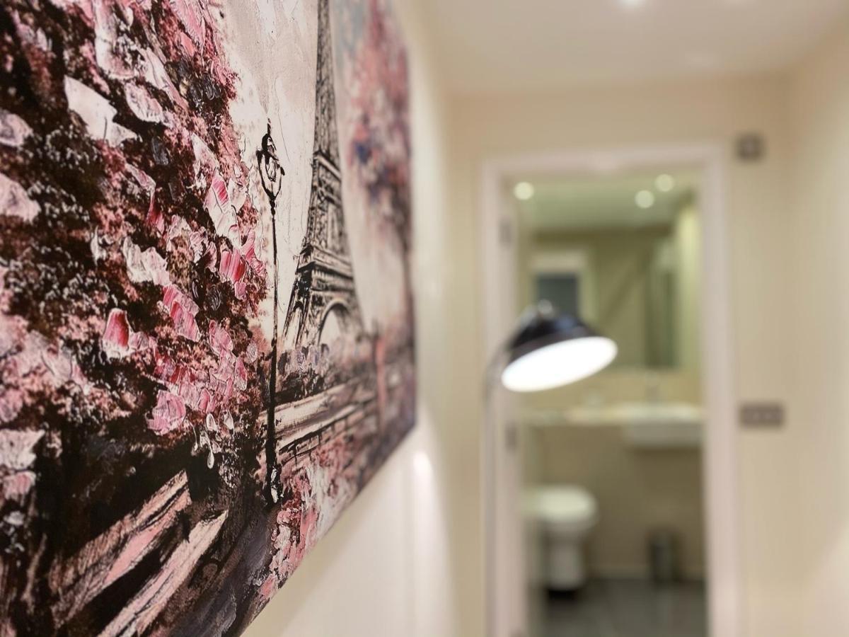 Amazing 2 Bed 2 Bath Private Apartment Watford  Eksteriør bilde