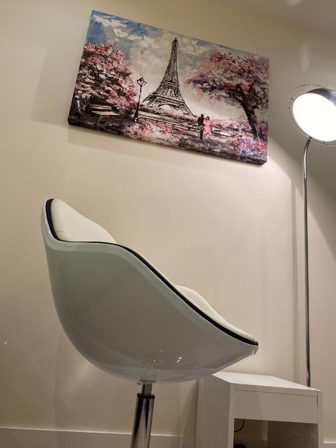Amazing 2 Bed 2 Bath Private Apartment Watford  Eksteriør bilde